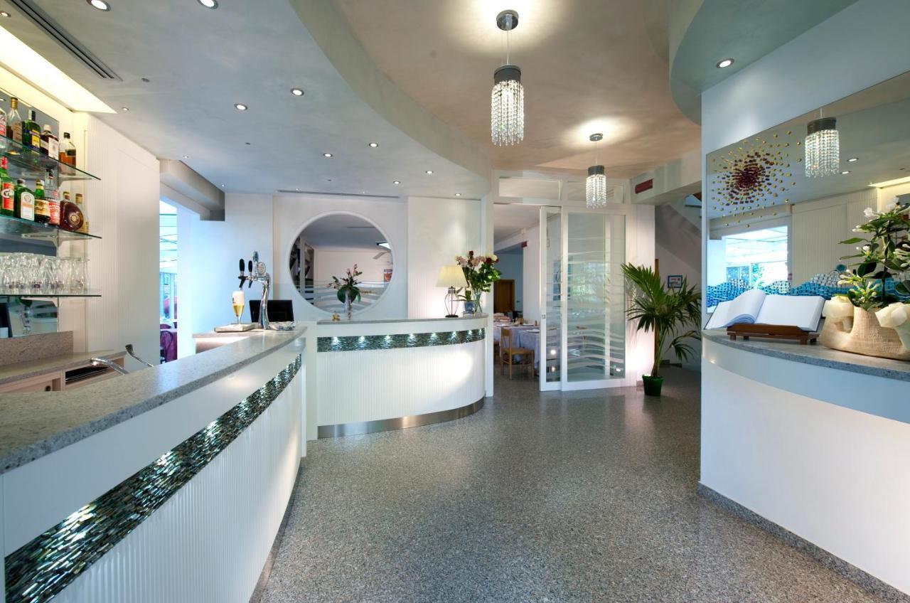 Hotel Felix Rimini Exteriör bild