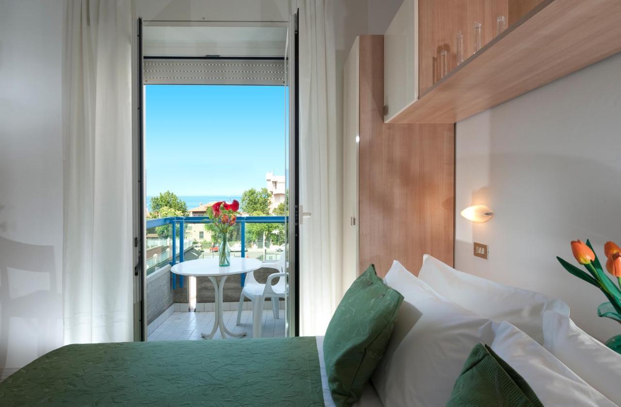 Hotel Felix Rimini Rum bild